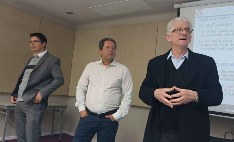 Servidores da Fazenda participam de curso de gestão orçamentária com Paulo Feijó